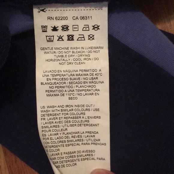 Puma leggings with side stripe size small - Picture 4 of 4